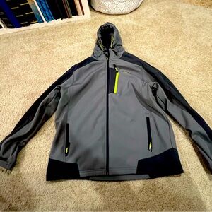 Snozu performance jacket mens xl. Perfect condition. Water repellant. Lined